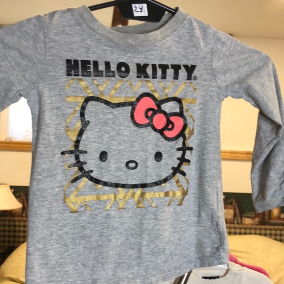 Hello Kitty Top size24 M - Picture 1 of 4